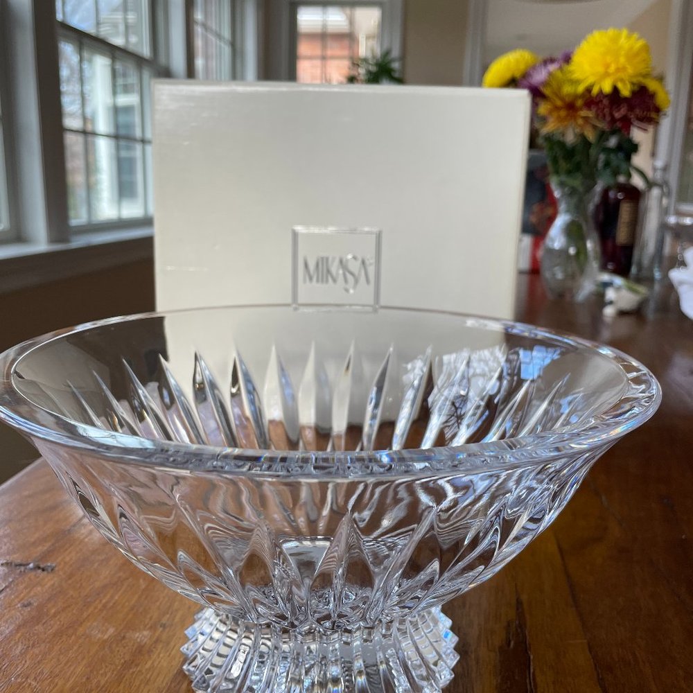 Mikasa Meridian Footed bowl 10 " -